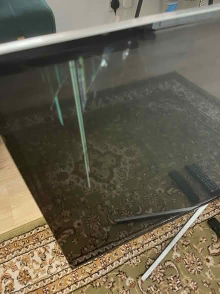 Photo of free Samsung tv - cracked screen (Erith DA8) #3