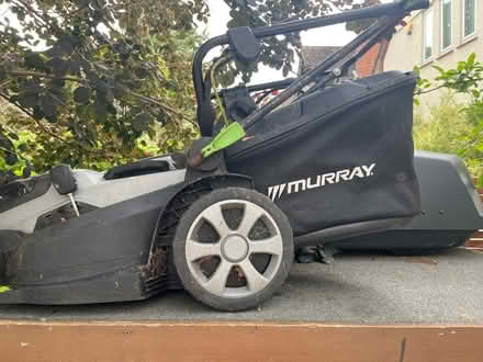 Photo of free Murray lawn mower (Summertown OX2) #1