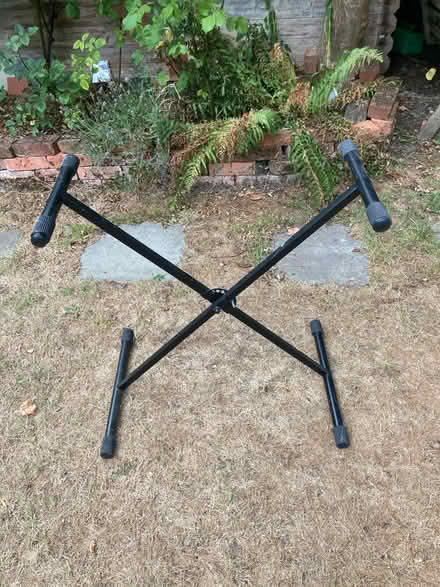 Photo of free Keyboard stand (Newbury RG19) #1