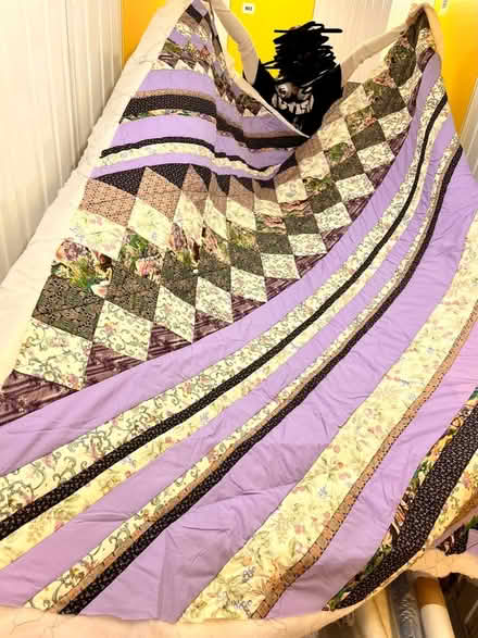 Photo of free King size almost-finished quilt (KT3 Motspur Park) #1