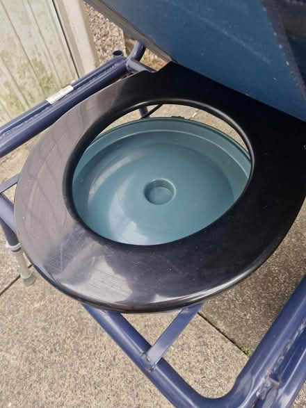 Photo of free Comode (Bradford off kings road BD2) #2