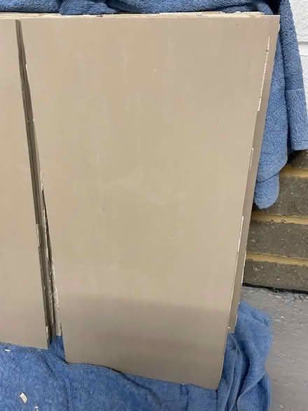 Photo of free Floor Tiles (Wokingham RG41) #1