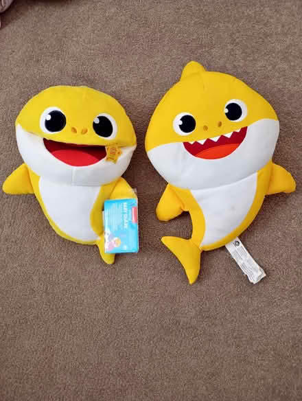 Photo of Baby shark plush (Thringstone LE67) #1