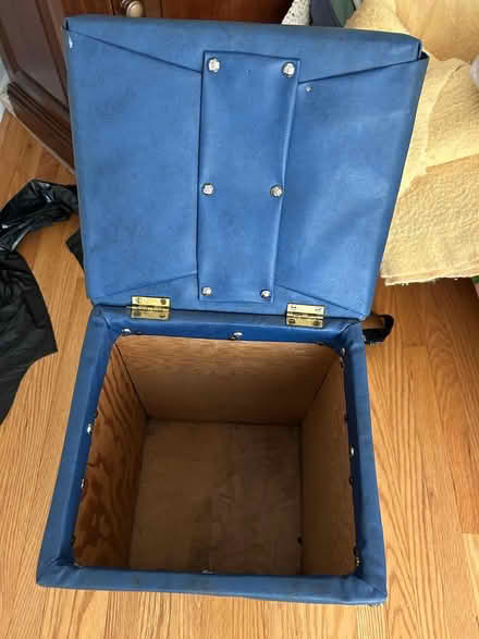 Photo of free Small blue storage stool (Near Steels & Leslie) #3
