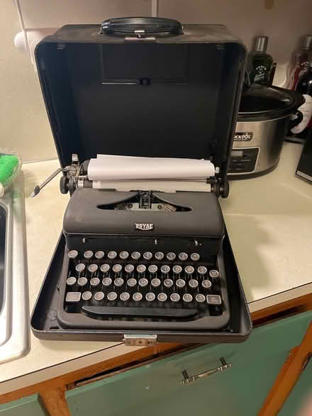 Photo of free Vintage Royal typewriter (Lake City/Meadowbrook) #1