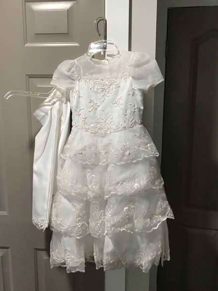 Photo of free Communion Dress #1 (Thompson/Harmony - Middletown) #1