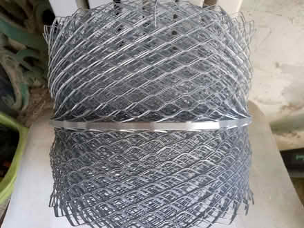 Photo of free EML / metal mesh - 175mm x approx. 4.5 metres (Bucknell SY7) #2