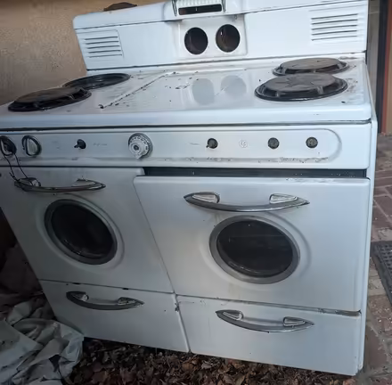 Photo of free Vintage Western Holly Stove (Claudia Dr.) #1