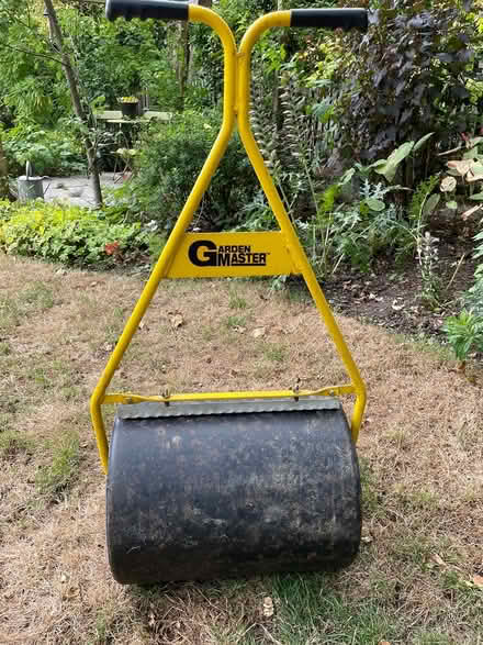 Photo of free Garden roller (RG40 Wokingham town centre) #1