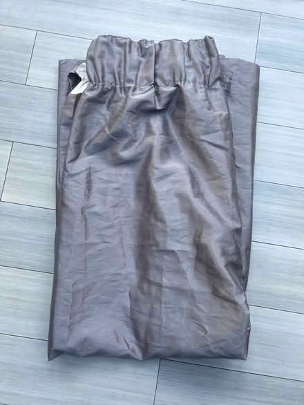 Photo of free Pair curtains 90 x 72 inches (Rayleigh SS6) #1