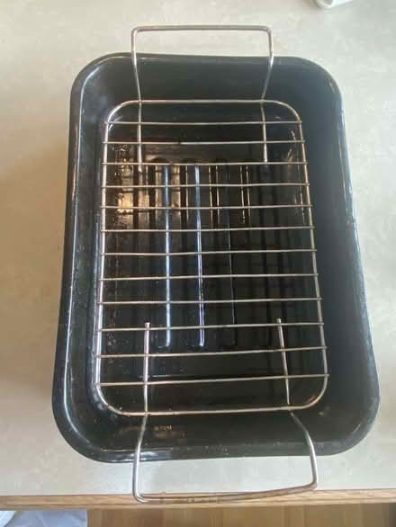 Photo of free Roasting tray (Fleetville AL1) #1