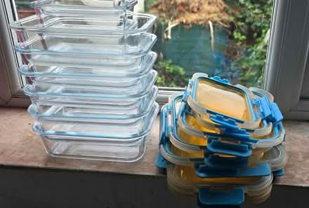 Photo of free Glass-pyrex storage boxes with lids (Twickenham TW1) #1