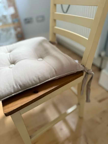 Photo of free Set of 4 dining chairs (Alexandra park N22) #4
