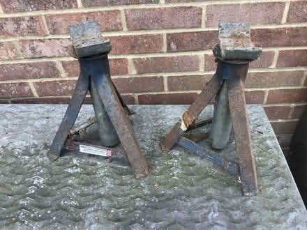 Photo of free Axle stands (Shoreham-by-Sea BN43) #1