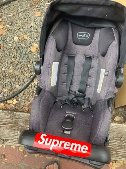 Photo of free Even flow supreme baby seat (Foothill Boulevard Cupertino) #1