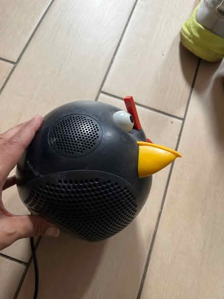 Photo of free 2 x Loud Speakers (plug in) (N6 Highgate High Street) #4