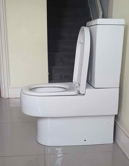 Photo of free Square style toilet (Biggleswade) #1