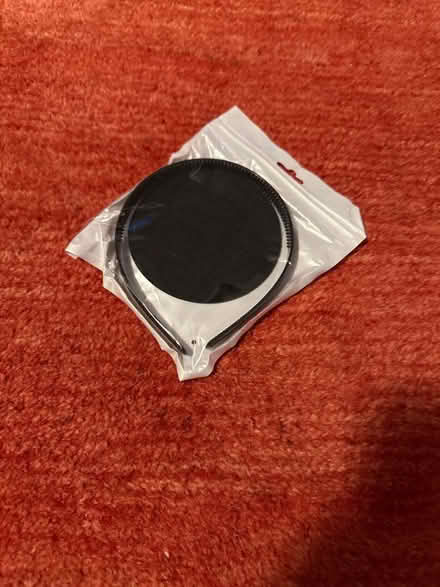 Photo of free graduation cap holder (South Hill) #1