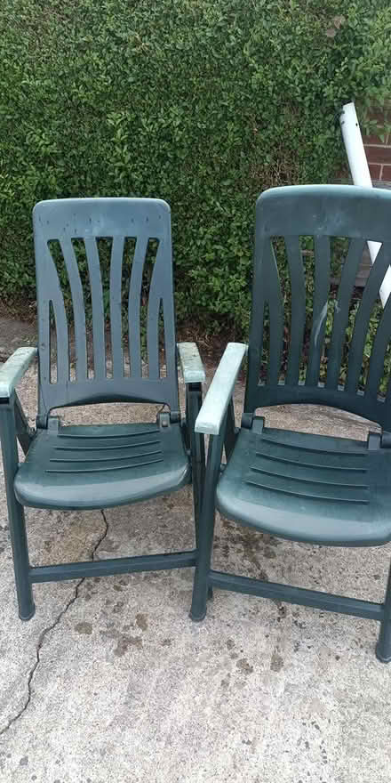 Photo of free reclining plastic garden chairs (S8) #1