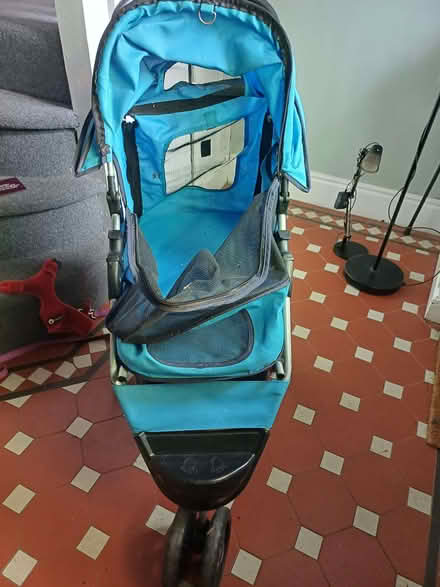 Photo of free Dog stroller (Netherfield NG4) #1