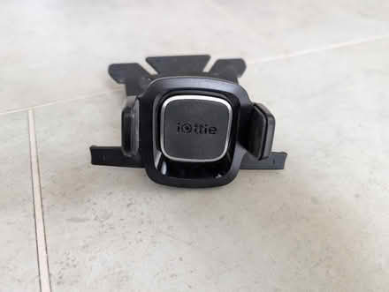 Photo of free Car phone holder (BN3, Poets Corner) #1