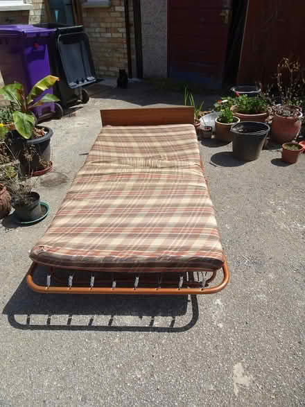 Photo of free Folding bed (Hitchin near centre SG5) #1