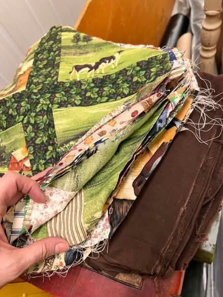 Photo of free Unfinished farm quilt (KT3 Motspur Park) #1