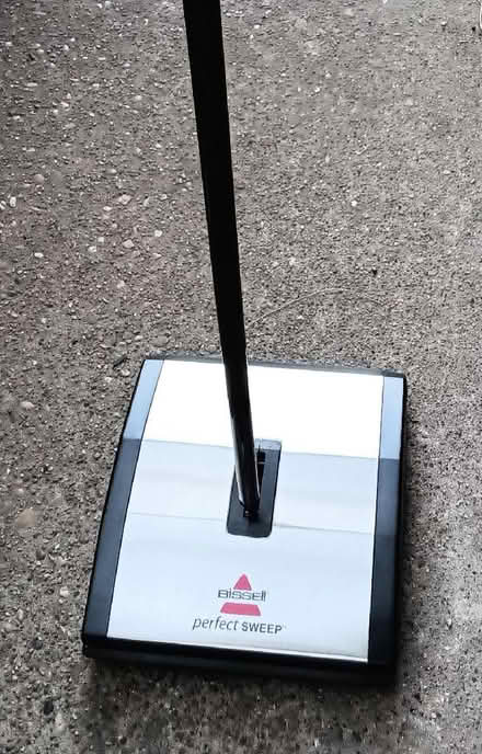 Photo of free Bissell floor sweeper (Edenthorpe DN3) #1
