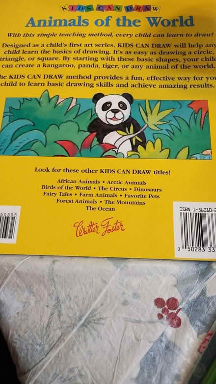 Photo of free Animals of the World drawing book (Allen) #2