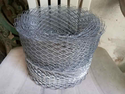 Photo of free EML / metal mesh - 175mm x approx. 4.5 metres (Bucknell SY7) #1