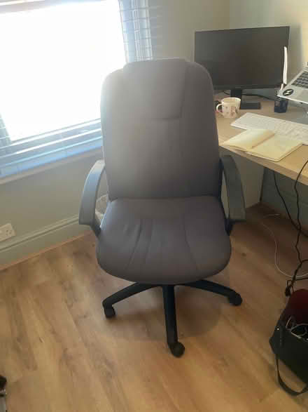 Photo of free Grey office chair (Wavertree L15) #1