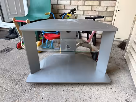 Photo of free TV stand (Chesterton, Cambridge CB4) #1