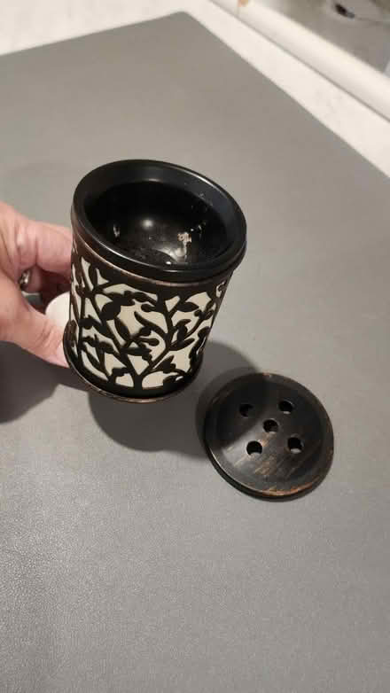 Photo of free Night light w/a wax warmer (Somerset) #1