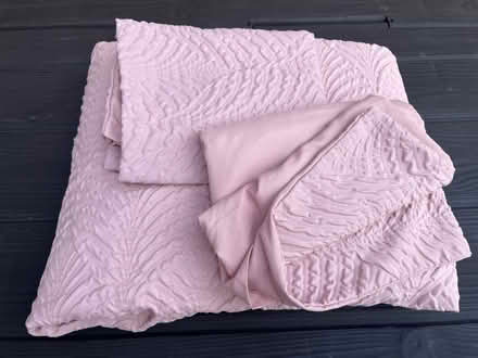 Photo of free Duvet cover set (king size) (Littlehampton, BN17) #3