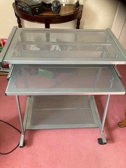 Photo of free Portable workstation (Bookham KT23) #1
