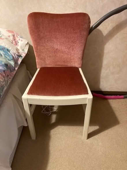 Photo of free Chair (Reigate) #1