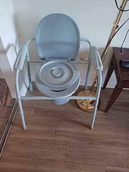 Photo of free Commode 1 (Baseline/Greenbank) #2