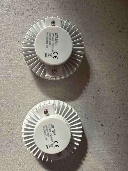 Photo of free 2 x g53 bulbs (Sarisbury Green SO31) #1