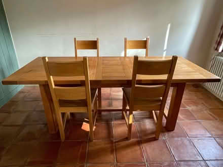 Photo of free Modern extending dining room table and 4 matching chairs (Talybont on Usk LD3) #2