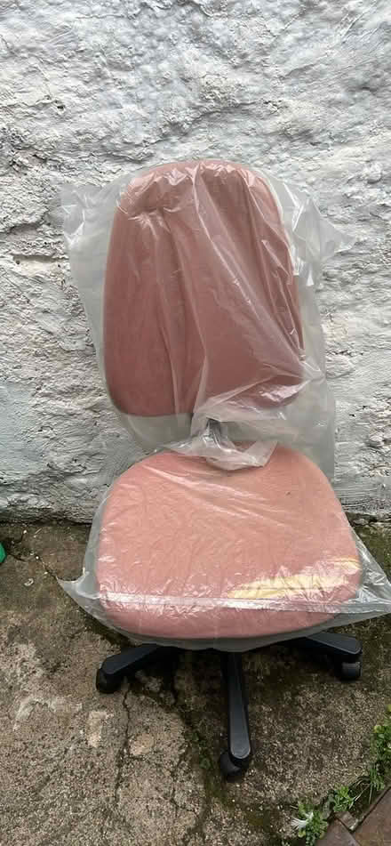 Photo of free Desk chair (Dublin 08) #1