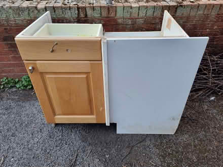 Photo of free Varnished solid wood kitchen doors (Clay Bottom, BS5) #4