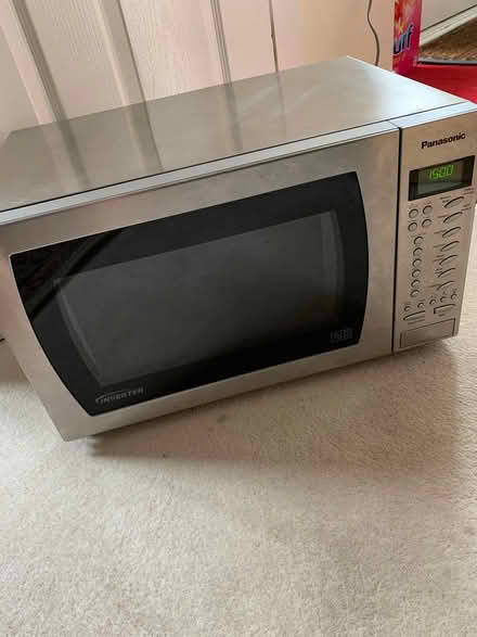 Photo of free Panasonic 900w Inverter Microwave (East Morton BD20) #1