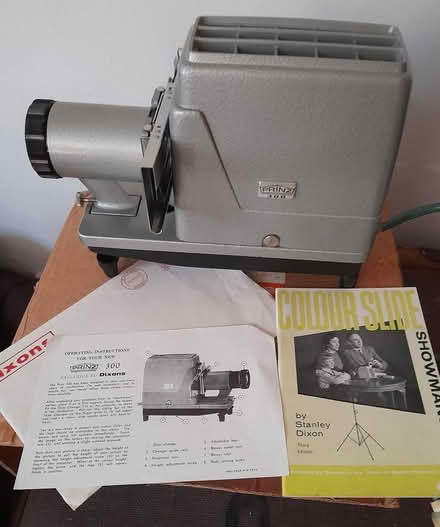 Photo of free dixons prinz 300 slide projector (Exeter) #1
