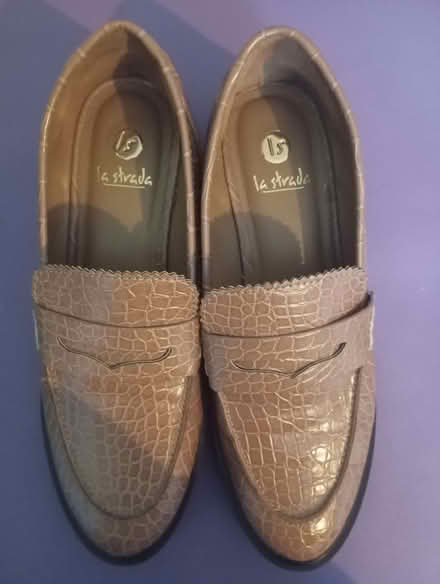Photo of free Ladies shoes (Slade Green DA8) #2