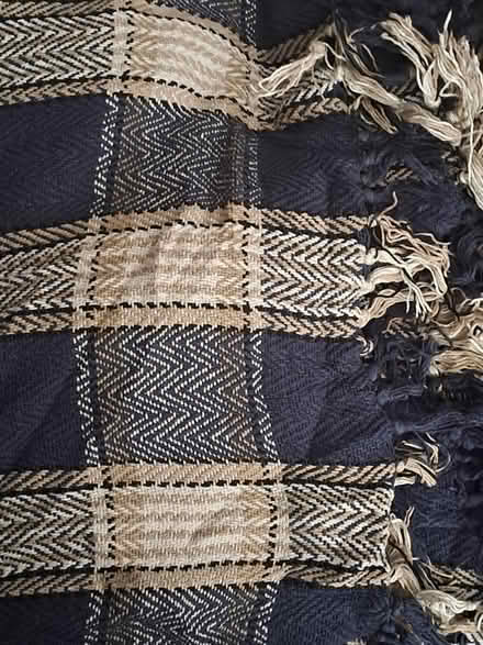 Photo of free King size throw (Emsworth PO10) #1