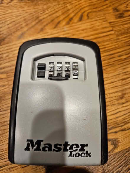 Photo of free MasterLock key safe (Bloxham OX15) #1
