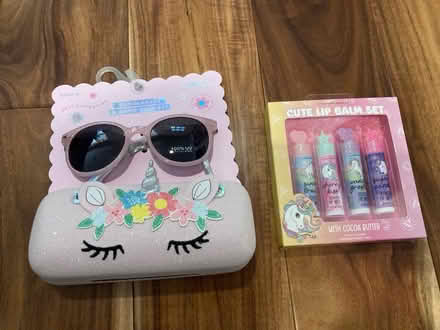 Photo of free Sunglasses and lipgloss (Old Mountain View) #1