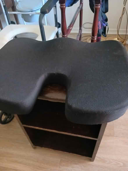 Photo of free Support cushion (Baseline/Greenbank) #3