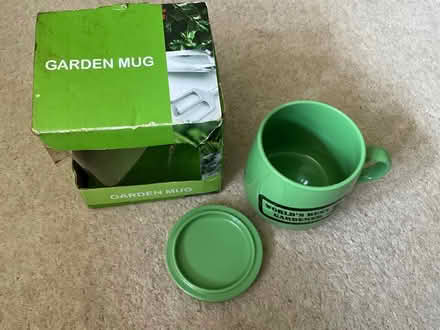 Photo of free China mug with lid (Hertford SG14) #2