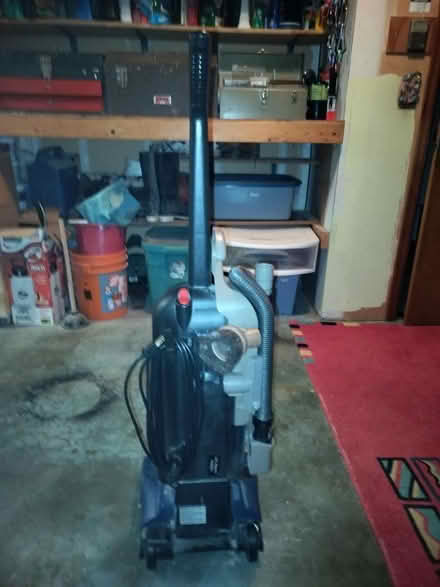 Photo of free Hoover Vacuum Cleaner (Juanita (Kirkland)) #4